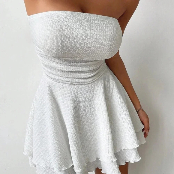 White Sexy Women's And Versatile Texture Fabric Strapless Cute Dress - Picture 3 of 7